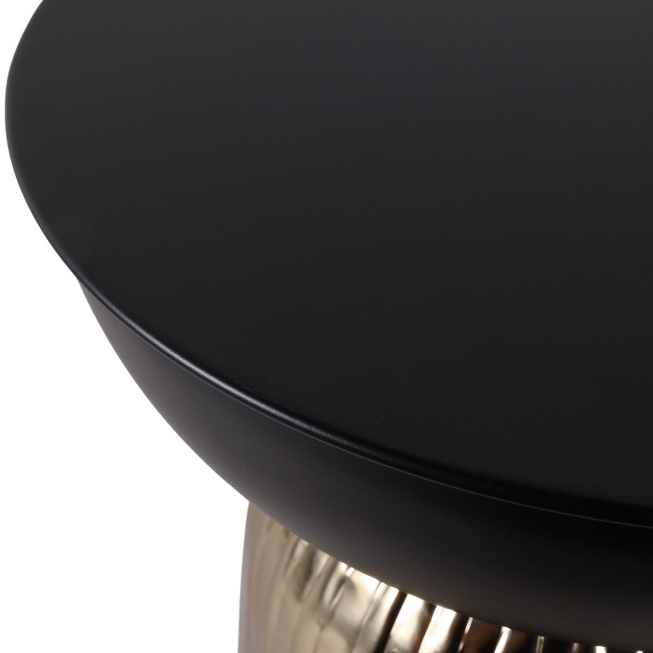 Mesa auxiliar Tusayan negra y dorada